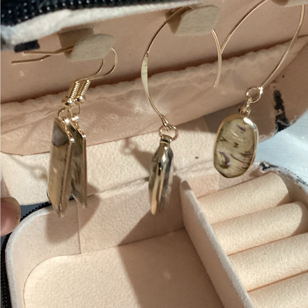 🐚Abalone Shell Earring Set – 2 Pair Bundle ✨ - Picture 9 of 17